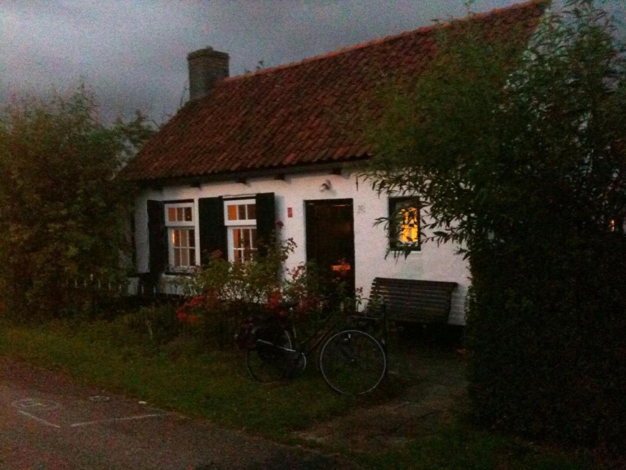 Lovely Cottage By The Seaside Sluis Eksteriør bilde