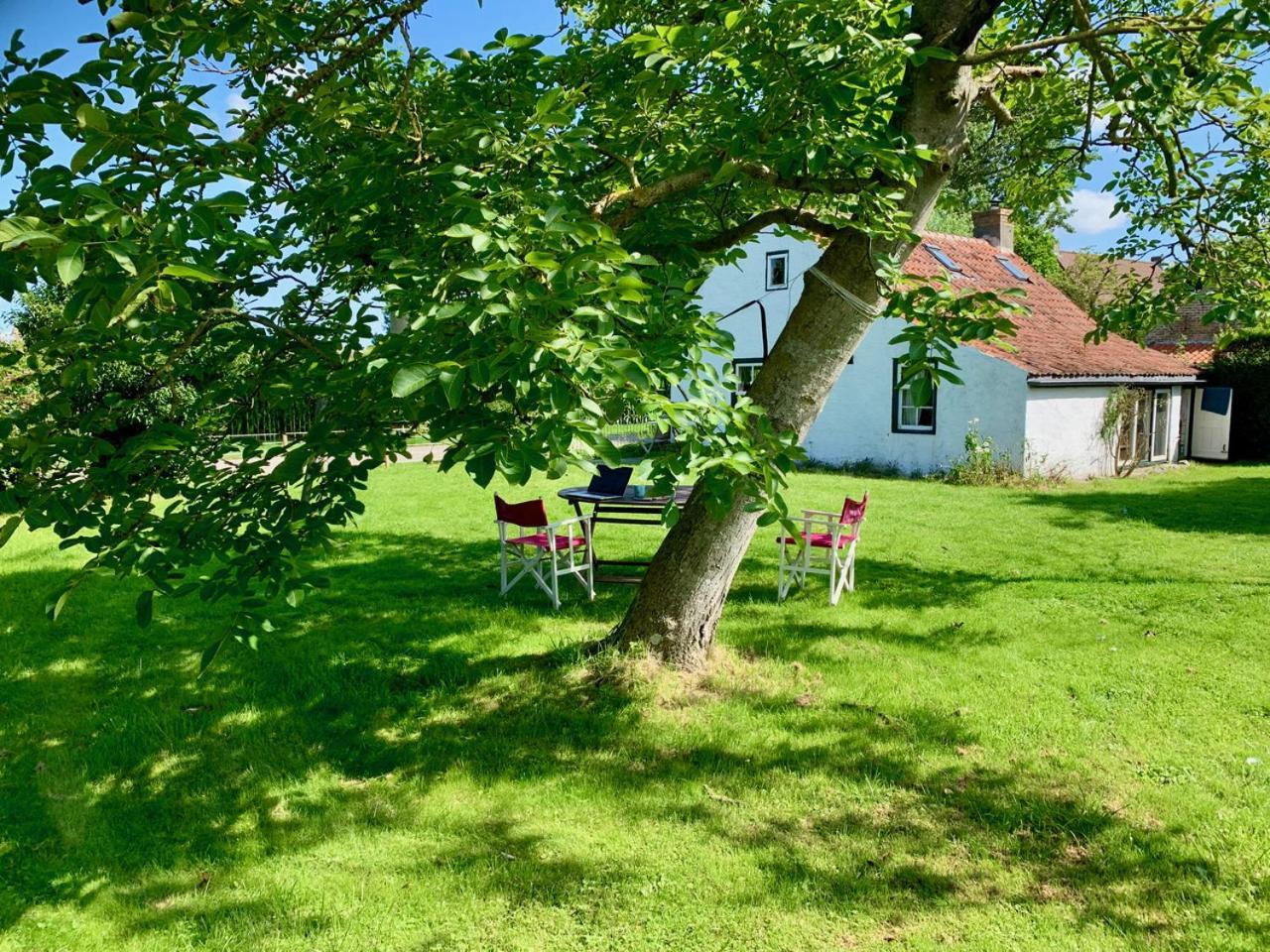 Lovely Cottage By The Seaside Sluis Eksteriør bilde